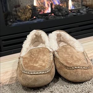 Tan Ugg Slippers. Lightly worn